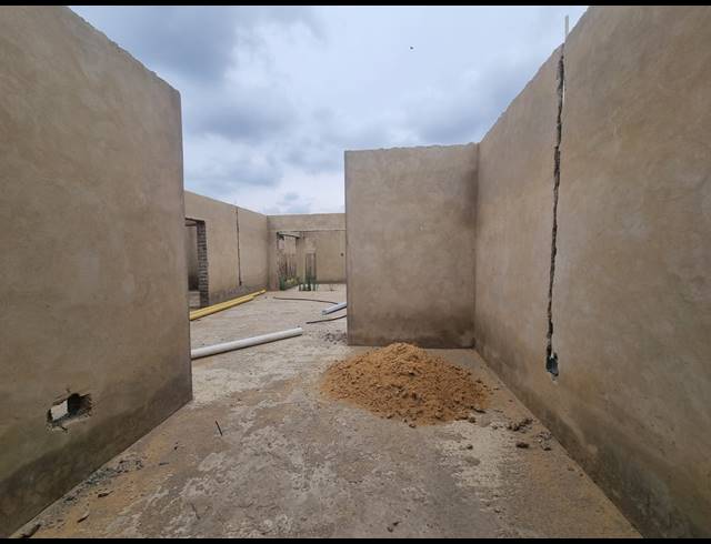 3 BEDROOM TOWNHOUSE FOR SALE IN ARCON PARK